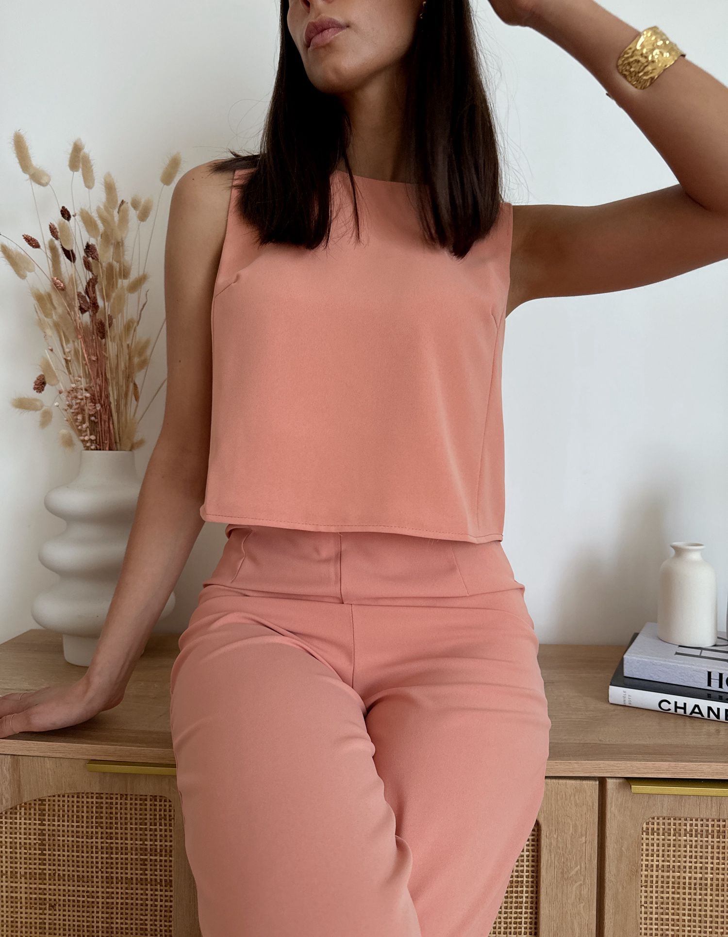Top Cropped Alma